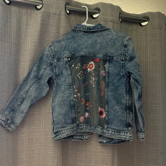 Floral Upcycled Embroidered Denim Jacket size small - Picture 6 of 10